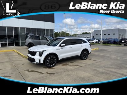 Certified 2025 Kia Sorento EX w/ Panoramic Sunroof Package