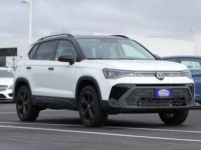 New 2025 Volkswagen Taos SE