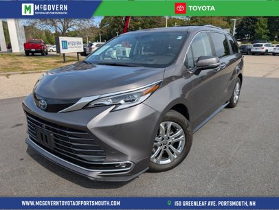 Used 2022 Toyota Sienna Platinum