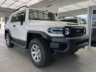 Used 2014 Toyota FJ Cruiser 4WD w/ Upgrade Package