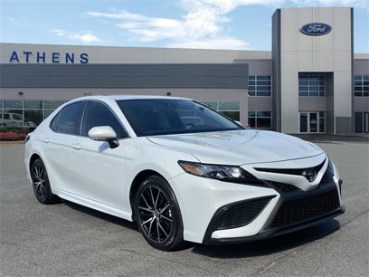 Used 2024 Toyota Camry SE