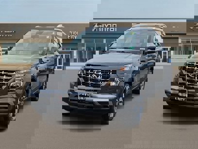 New 2025 Hyundai Venue SEL