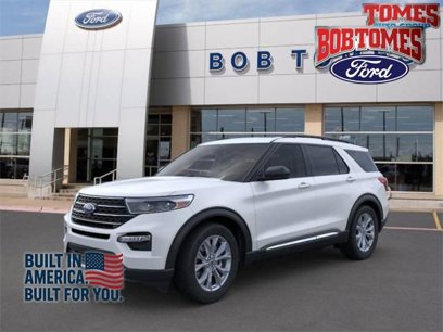 New 2024 Ford Explorer XLT w/ Equipment Group 202A