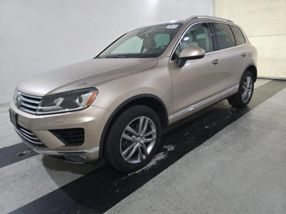 Used 2016 Volkswagen Touareg VR6