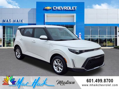 Used 2023 Kia Soul LX w/ Option Group 015