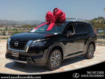 Used 2025 Nissan Pathfinder SL w/ SL Premium Package