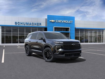 New 2025 Chevrolet Traverse LT w/ Midnight/Sport Edition