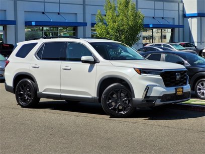 New 2025 Honda Pilot Touring