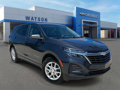 Used 2022 Chevrolet Equinox LS w/ LS Convenience Package
