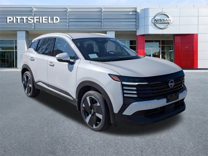 New 2025 Nissan Kicks SR
