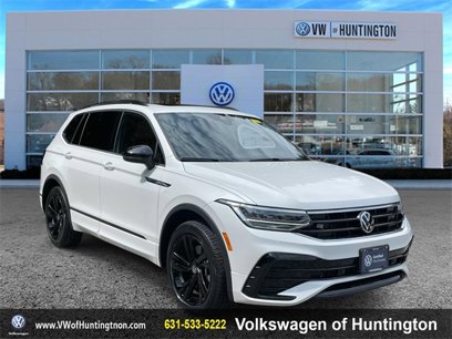 Certified 2023 Volkswagen Tiguan SE R-Line