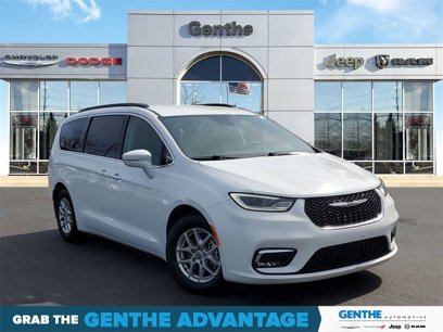 Used 2022 Chrysler Pacifica Touring-L