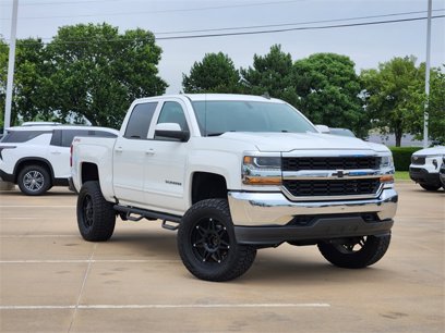 Used 2018 Chevrolet Silverado 1500 LT w/ Trailering Package