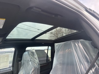 New 2025 Chevrolet Suburban High Country