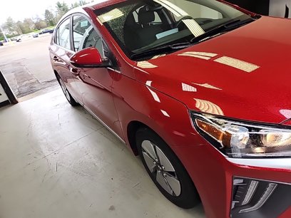 Used 2022 Hyundai Ioniq SE