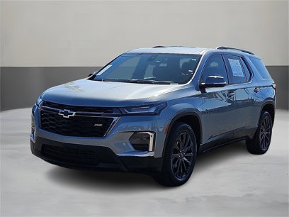 Used 2023 Chevrolet Traverse RS
