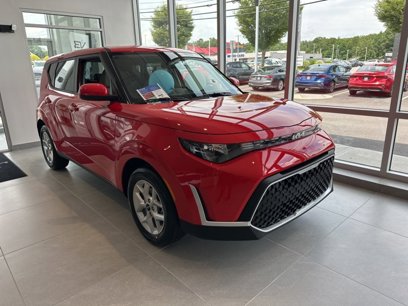 New 2025 Kia Soul LX
