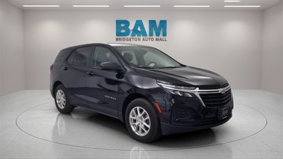 Used 2022 Chevrolet Equinox LS w/ LS Convenience Package