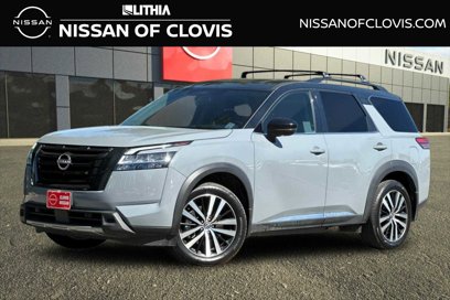 Certified 2023 Nissan Pathfinder Platinum w/ Black Appearance Package