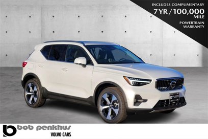 New 2025 Volvo XC40 B5 Plus w/ Protection Package Premier