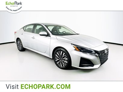 Used 2023 Nissan Altima 2.5 SV