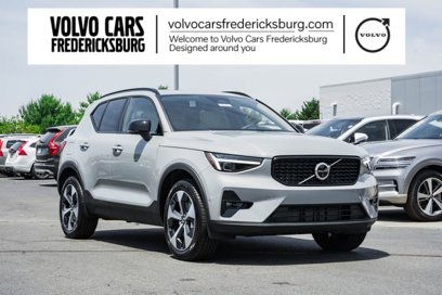 Used 2025 Volvo XC40 B5 Plus w/ Protection Package Premier