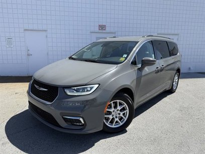 Used 2022 Chrysler Pacifica Touring-L