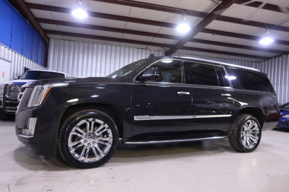 Used 2019 Cadillac Escalade ESV Luxury w/ LPO, Escalade Noir Package