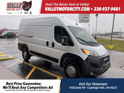 New 2025 RAM ProMaster 2500 w/ Premium Convenience Group