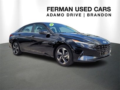 Used 2023 Hyundai Elantra Limited w/ Preferred Accessory Package
