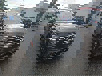 Used 2022 Volkswagen Tiguan SE