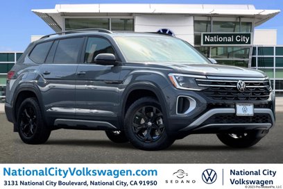 New 2025 Volkswagen Atlas Peak Edition SE