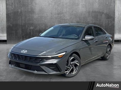 New 2025 Hyundai Elantra SEL