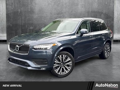 Used 2022 Volvo XC90 T5 Momentum w/ Advanced Package