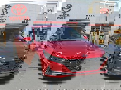 Used 2023 Hyundai Elantra Limited w/ Preferred Accessory Package