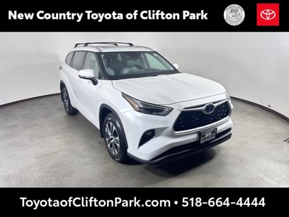 Used 2022 Toyota Highlander XLE