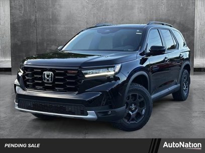 New 2025 Honda Pilot TrailSport