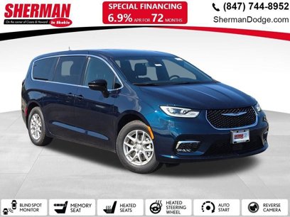 New 2025 Chrysler Pacifica Select