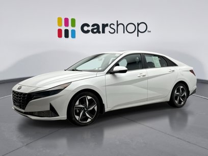 Used 2022 Hyundai Elantra SEL w/ Convenience + Premium Package