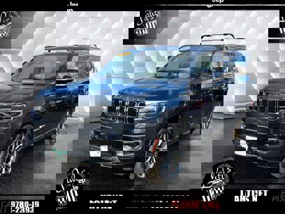 New 2023 Jeep Wagoneer L Series III w/ Premium Group I
