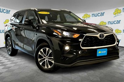 Used 2024 Toyota Highlander XLE