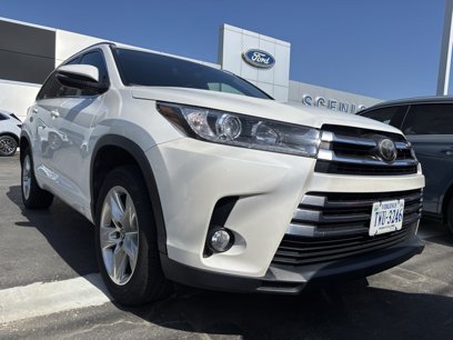 Used 2017 Toyota Highlander Limited