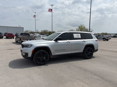 New 2024 Jeep Grand Cherokee L Limited w/ Black Appearance Package