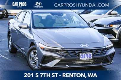 New 2025 Hyundai Elantra SE