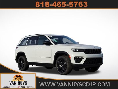New 2025 Jeep Grand Cherokee Limited w/ Black Appearance Package
