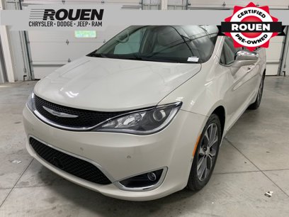 Used 2017 Chrysler Pacifica Limited
