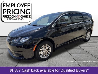 New 2025 Chrysler Voyager LX