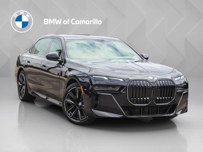 New 2025 BMW 740i w/ Premium Package