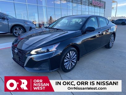 Used 2023 Nissan Altima 2.5 SV