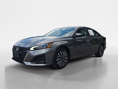 Used 2024 Nissan Altima 2.5 SV